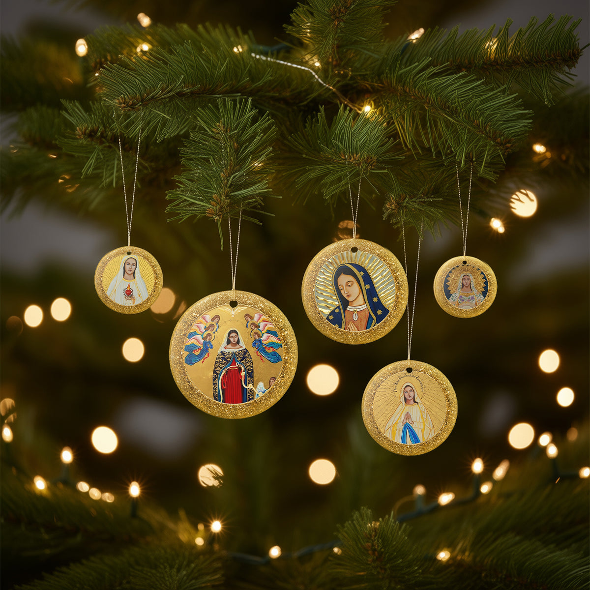 Golden Marian Ornaments Pack